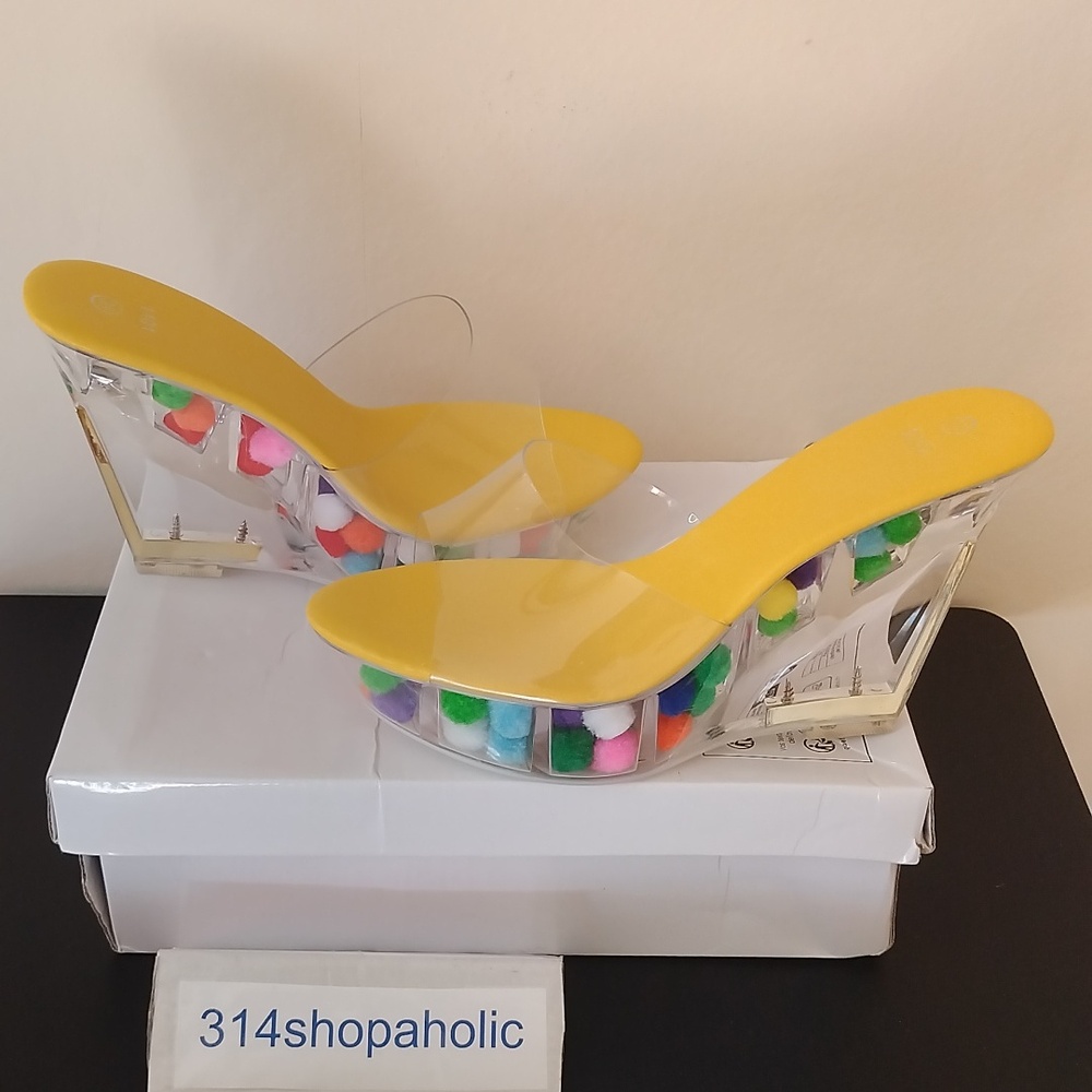 Womens Colorful Heels With Pom Poms